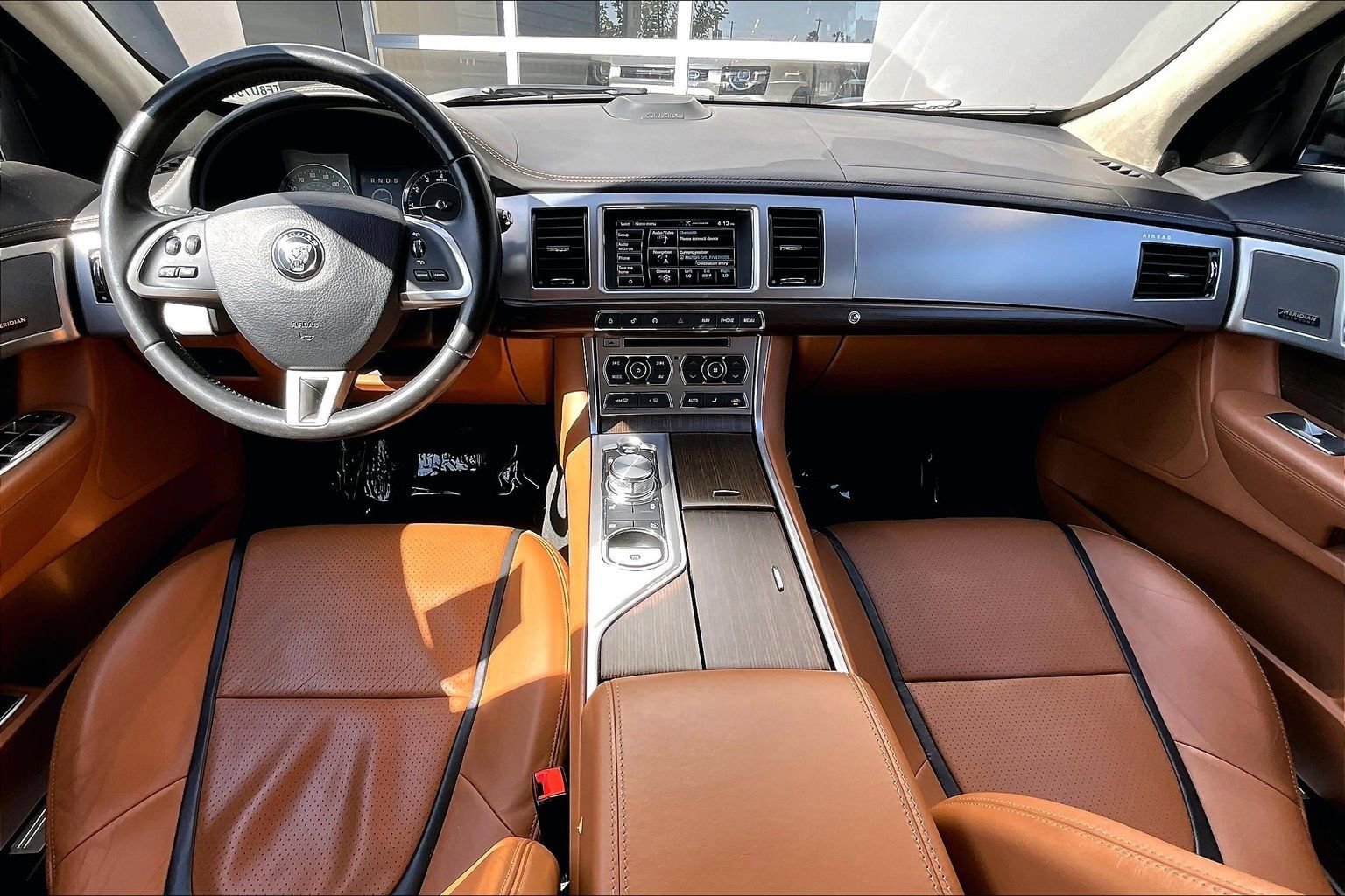 Used 2015 Jaguar XF Portfolio RWD image 15