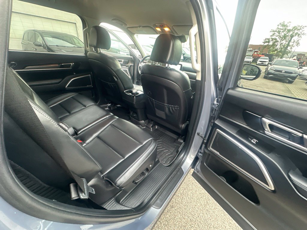 Used 2024 Kia Telluride LX AWD/4WD image 34