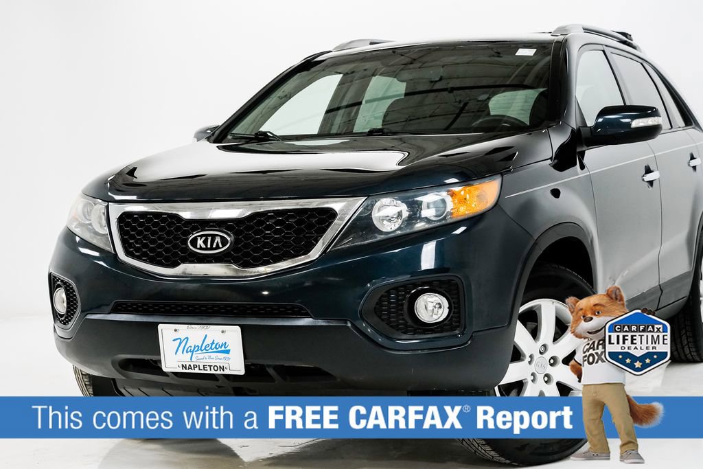 Used 2012 Kia Sorento LX w/ Convenience Pkg image 2