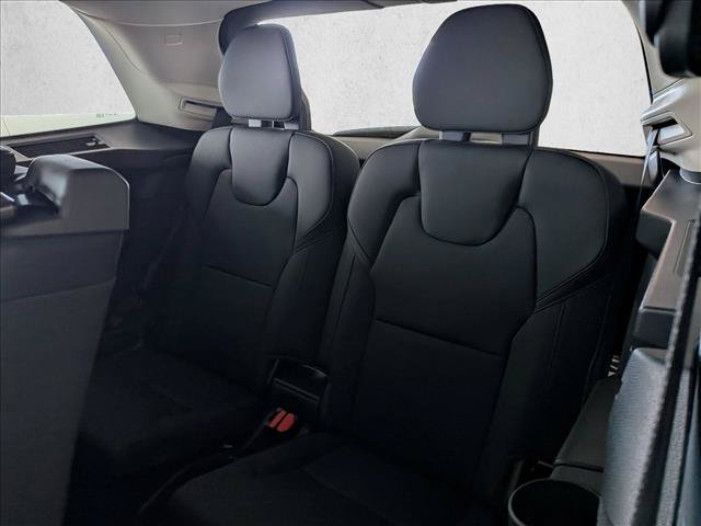 New 2026 Volvo XC90 B5 Core AWD/4WD image 18