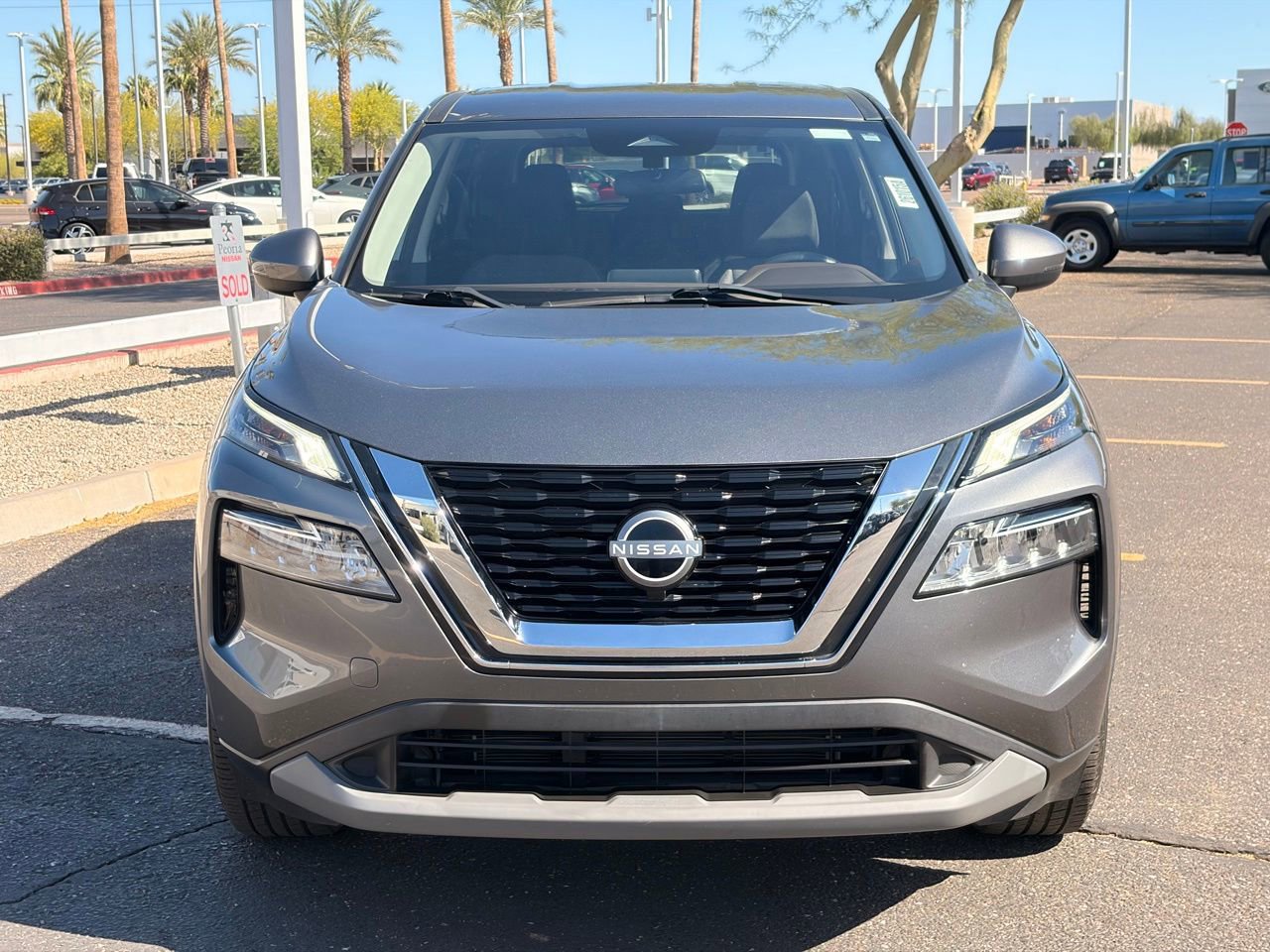 Certified 2022 Nissan Rogue SV FWD image 9