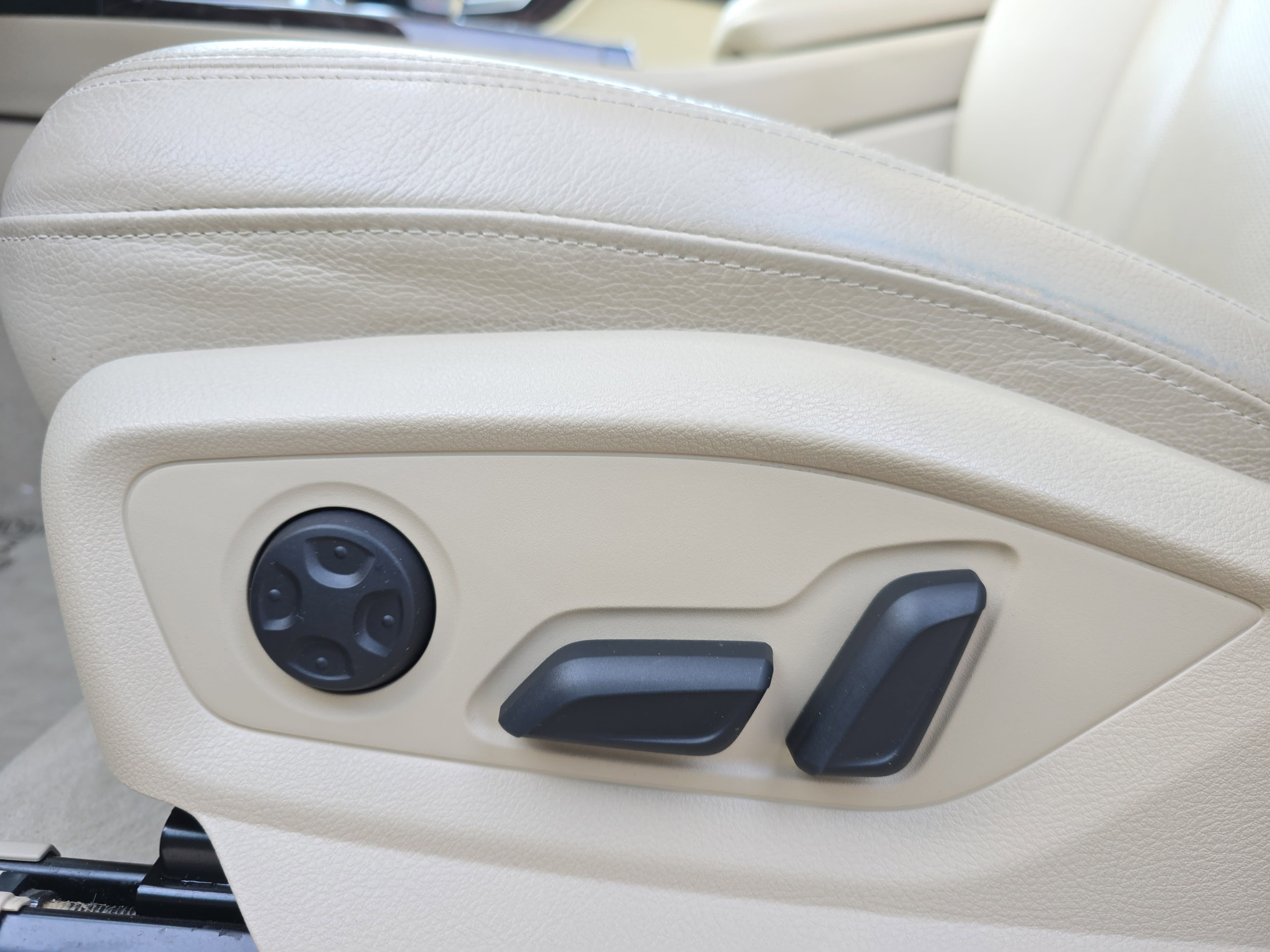 Used 2018 Audi Q7 3.0T Premium Plus w/ Premium Plus Package image 27