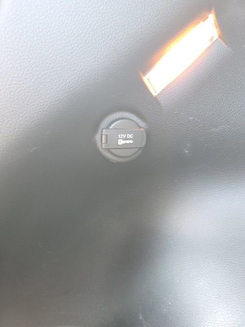 Used 2020 Jeep Compass Latitude w/ Cold Weather Group image 9