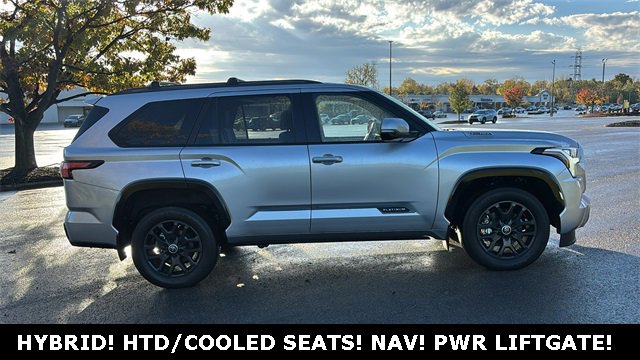 Used 2024 Toyota Sequoia Platinum image 27