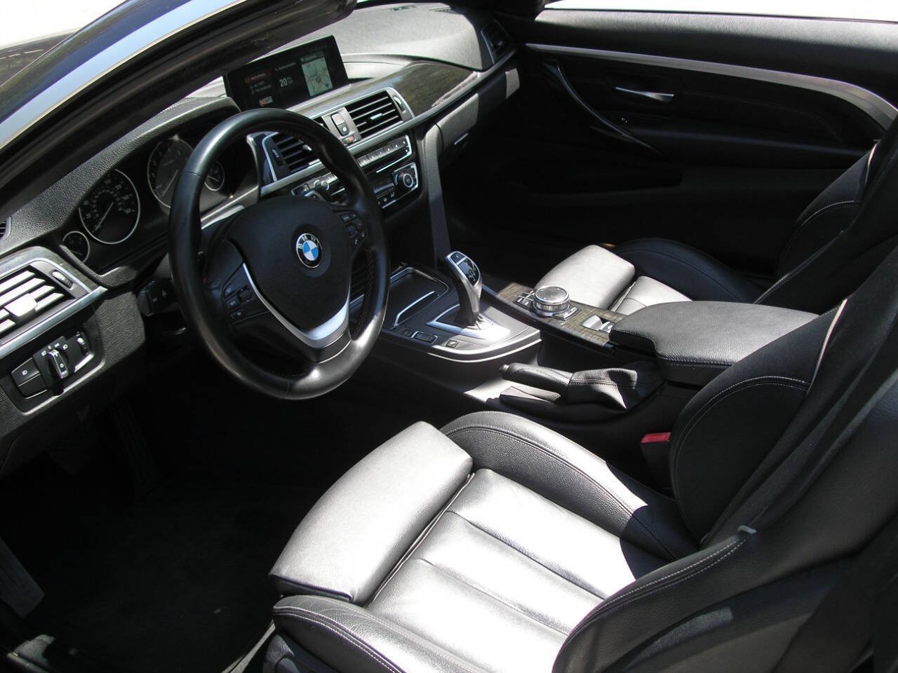 Used 2018 BMW 430i Convertible RWD image 3