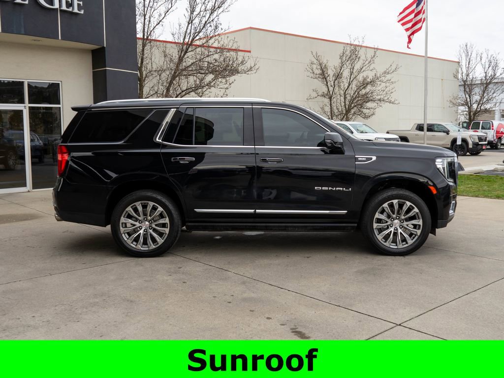 Used 2021 GMC Yukon Denali w/ Denali Ultimate Package image 8