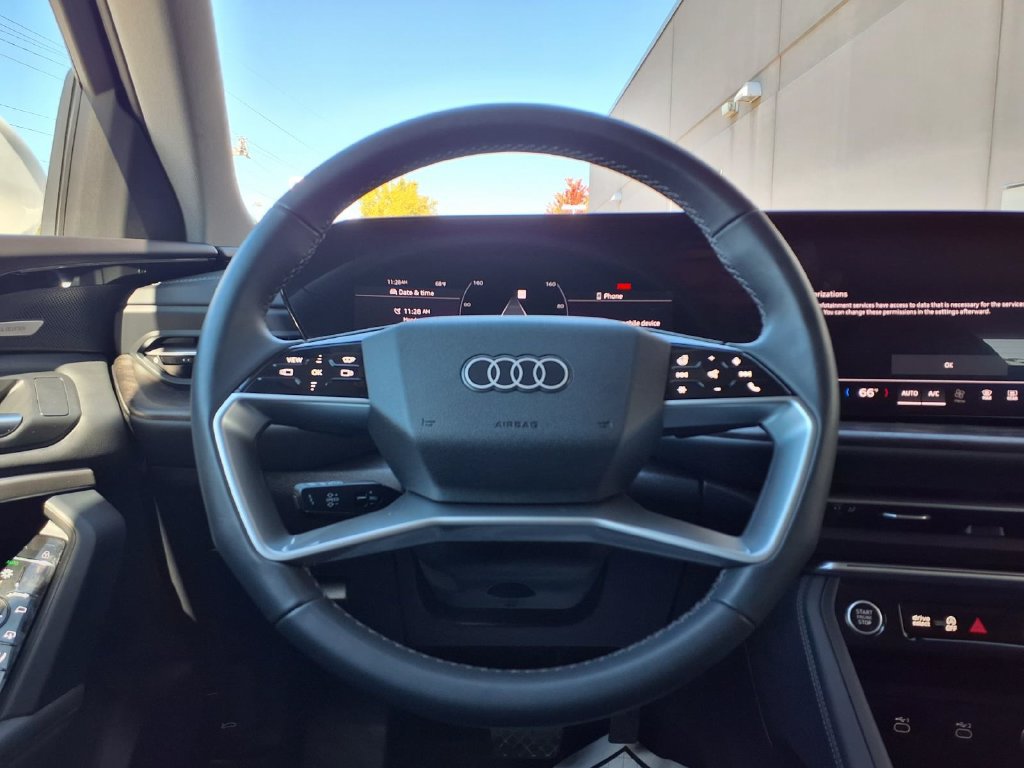 Used 2025 Audi Q5 Premium Plus w/ Premium Plus AWD/4WD image 14