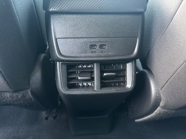 Used 2025 Chevrolet Equinox LT image 18