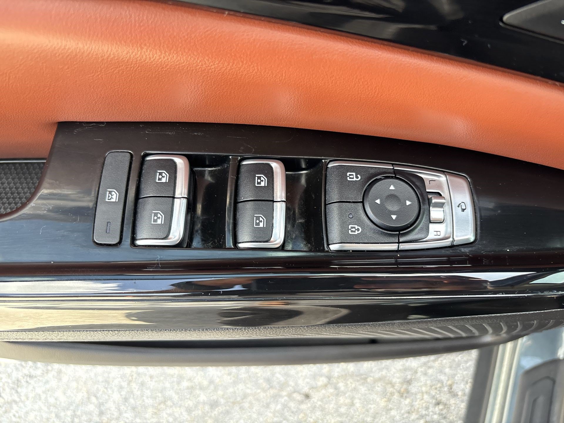 Used 2022 Kia Carnival SX Prestige FWD image 15