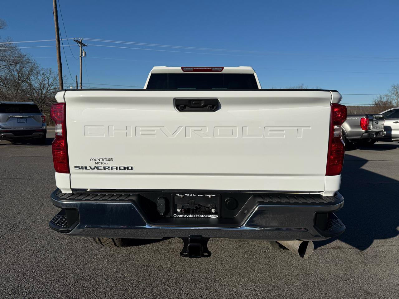 Used 2025 Chevrolet Silverado 2500 LT w/ Convenience Package AWD/4WD image 4