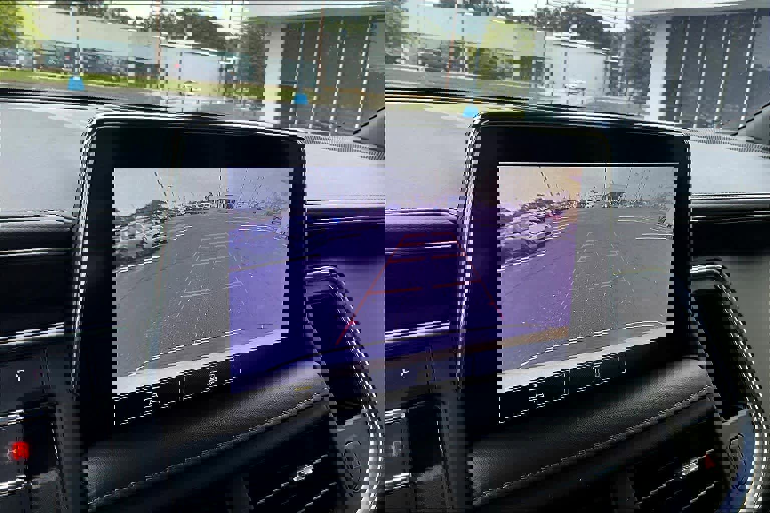 Used 2021 Chevrolet Tahoe LS RWD image 28