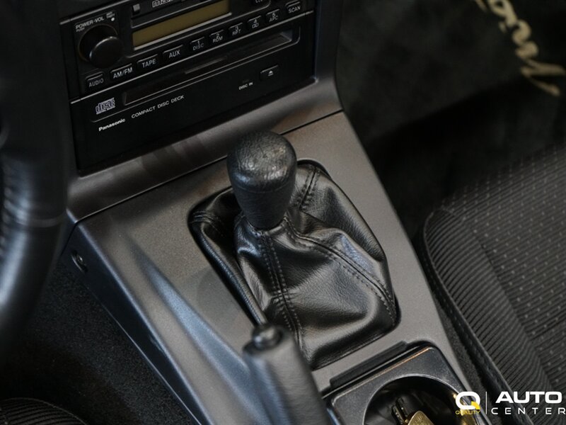 Used 1996 MAZDA MX-5 Miata RWD image 30