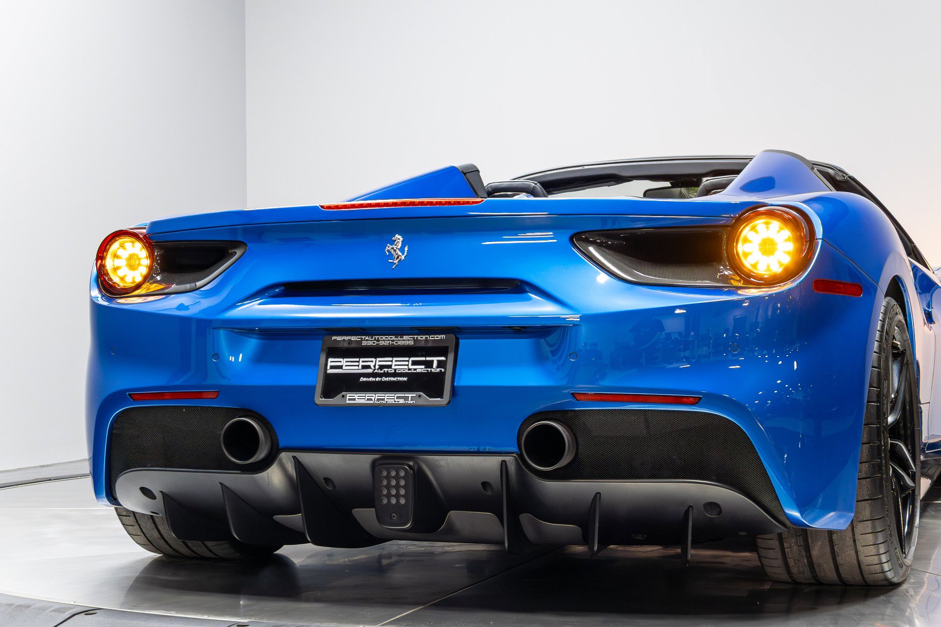 Used 2016 Ferrari 488 Spider image 89