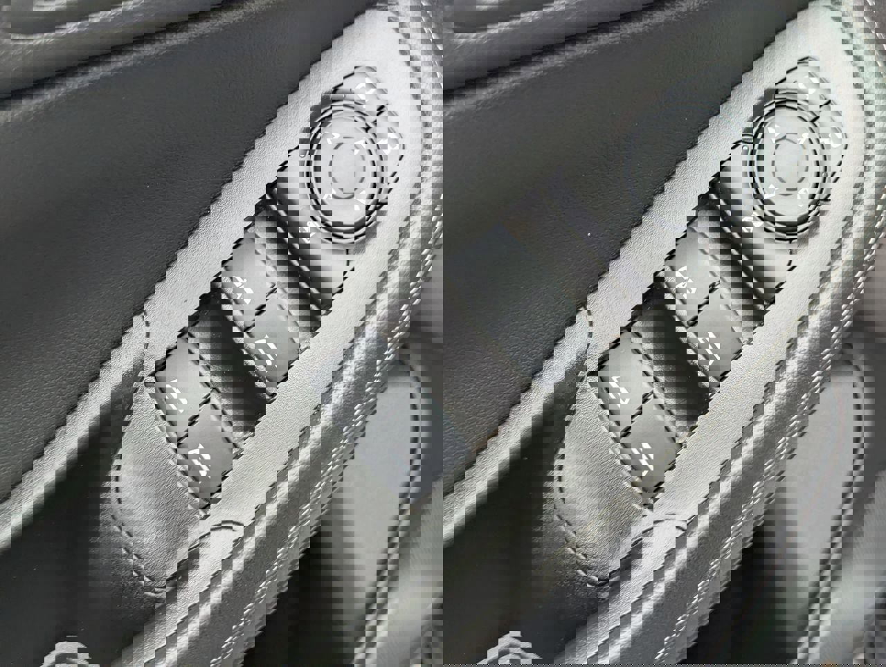 Used 2023 Buick Encore GX Preferred FWD image 22