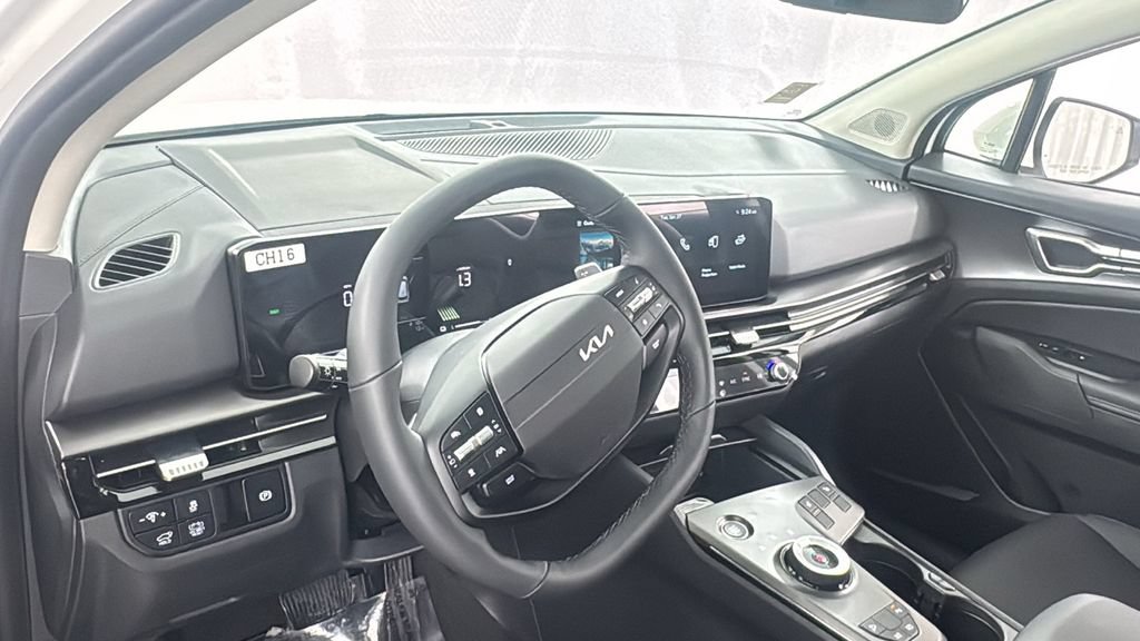 New 2026 Kia Sportage EX AWD/4WD image 35