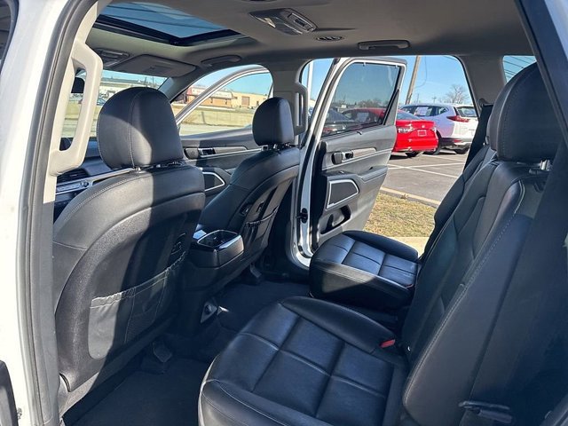 Used 2021 Kia Telluride EX w/ EX Premium Package image 11