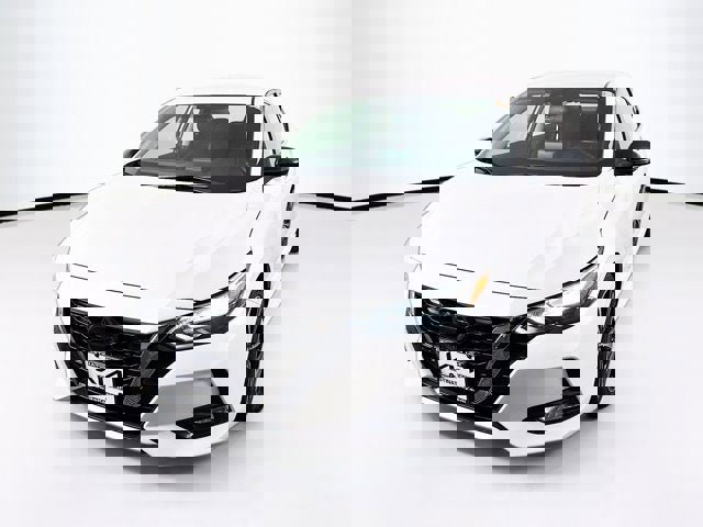 Used 2021 Nissan Sentra SR image 1