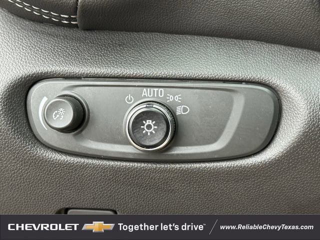 Used 2025 Chevrolet Blazer LT AWD/4WD image 29