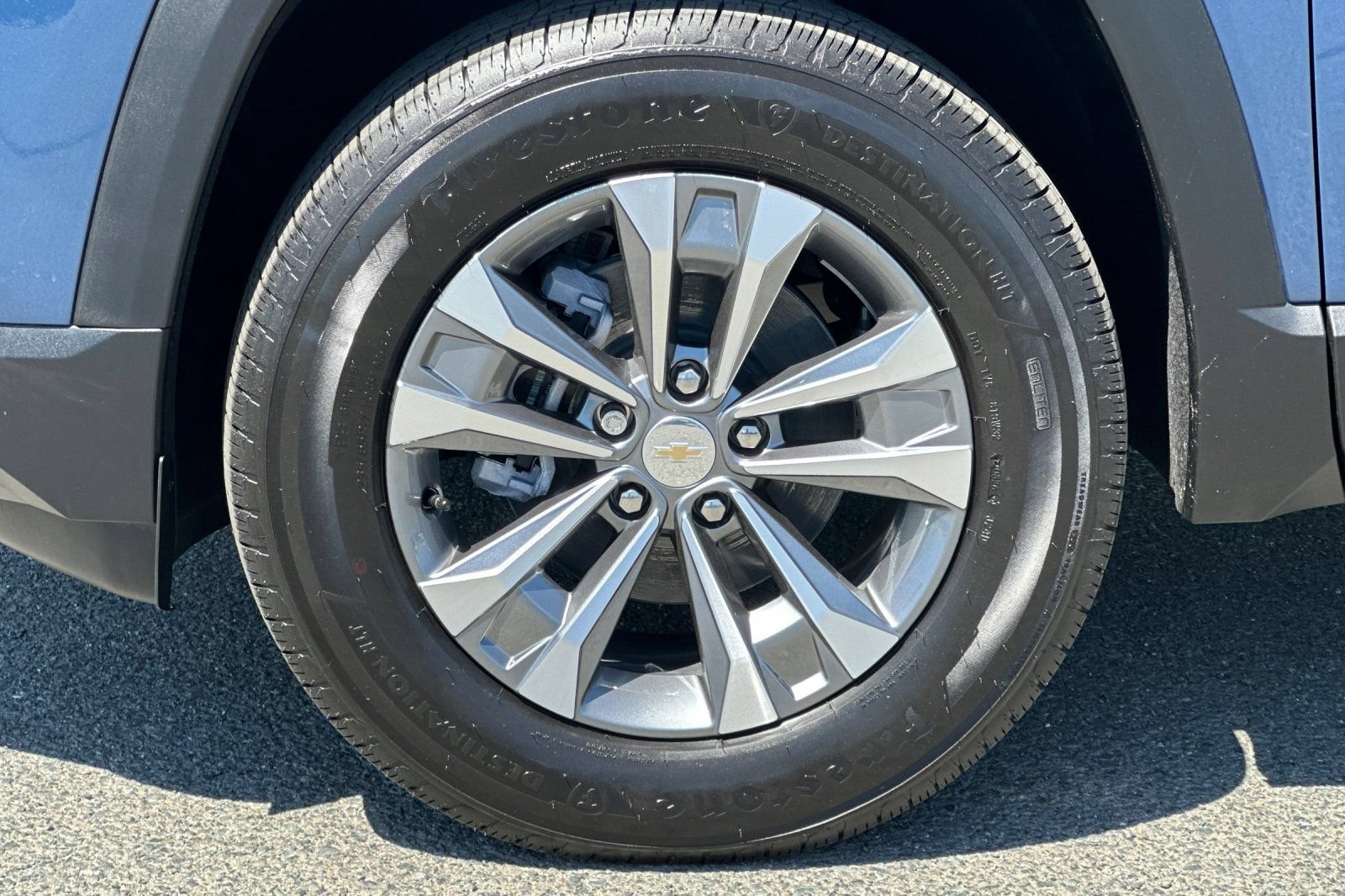 New 2026 Chevrolet Equinox LT w/ Convenience Package II FWD image 31