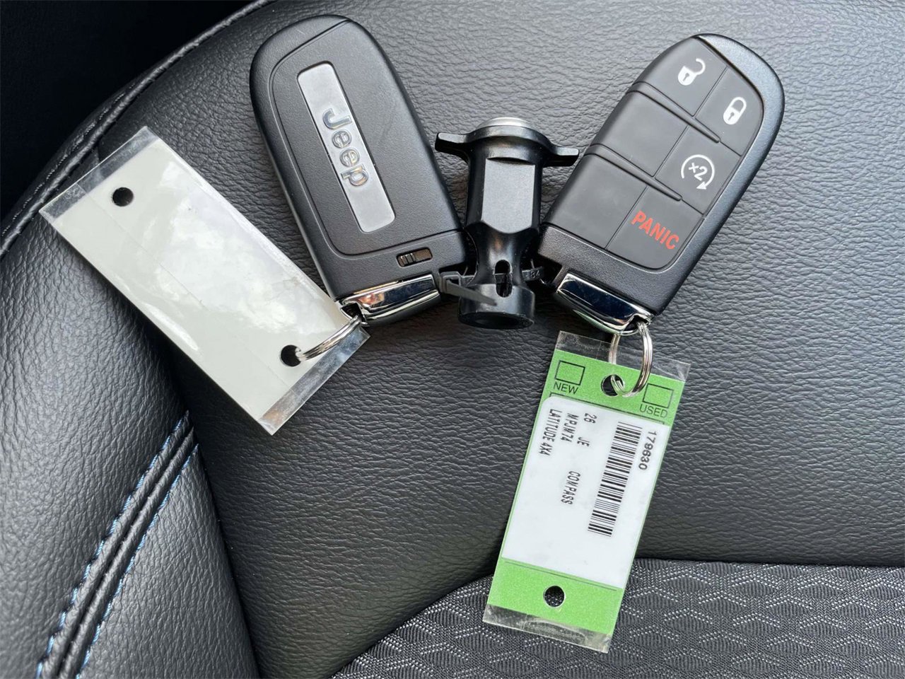 New 2026 Jeep Compass Latitude image 34