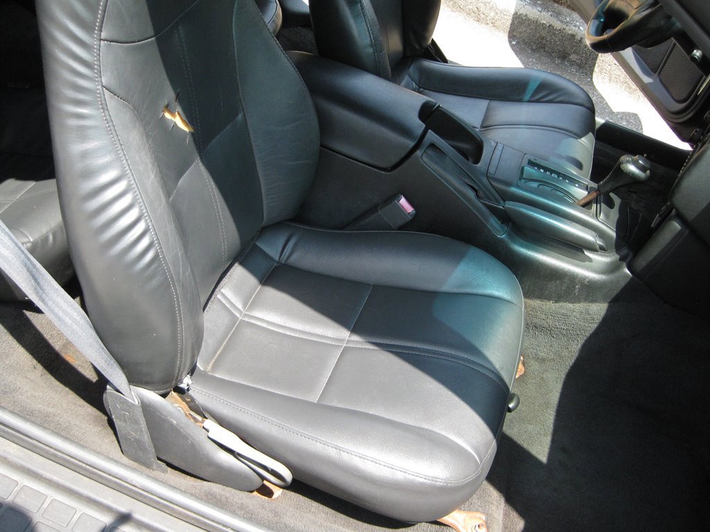 Used 1996 Chevrolet Camaro LT RWD image 39