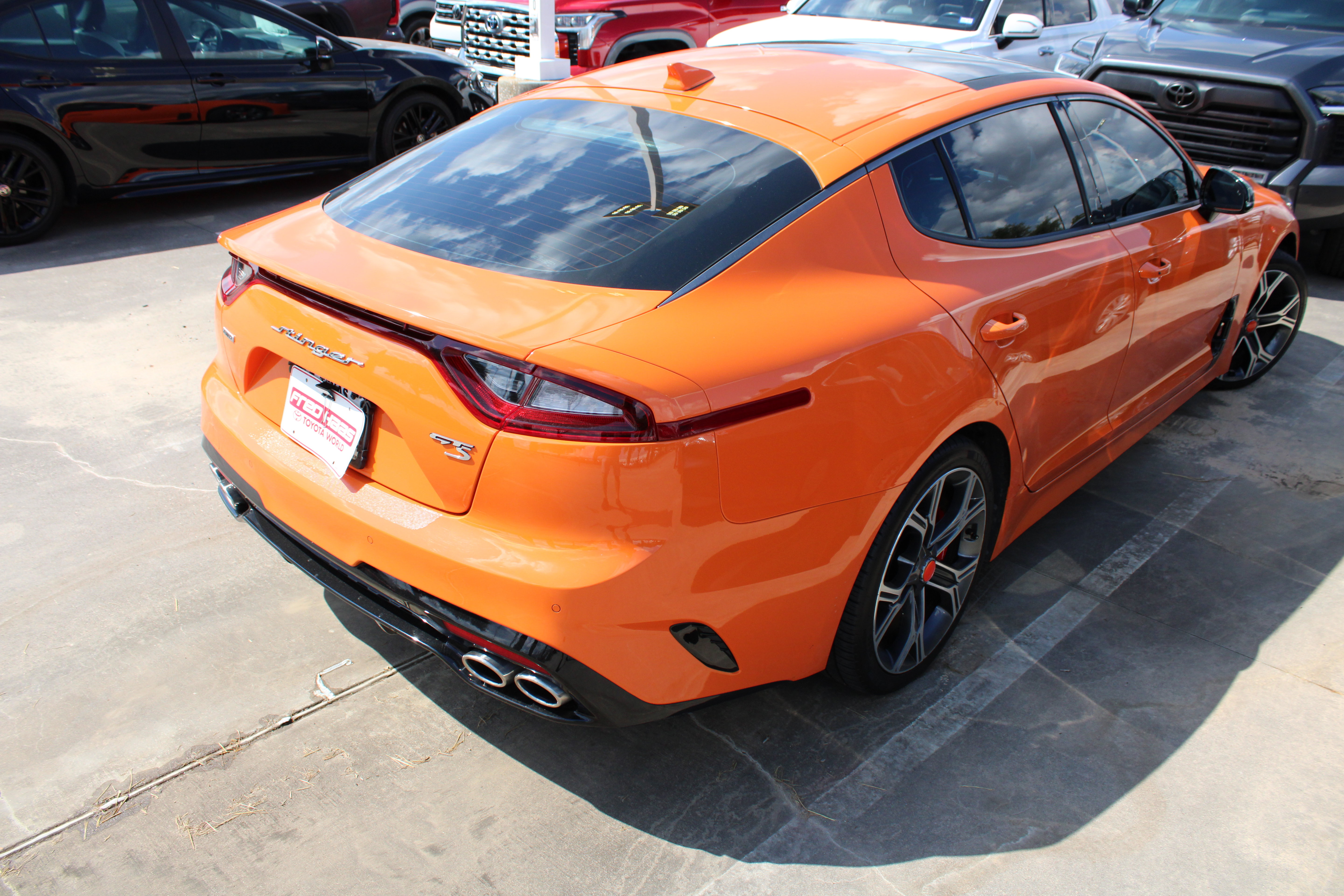 Used 2019 Kia Stinger GTS AWD/4WD image 9