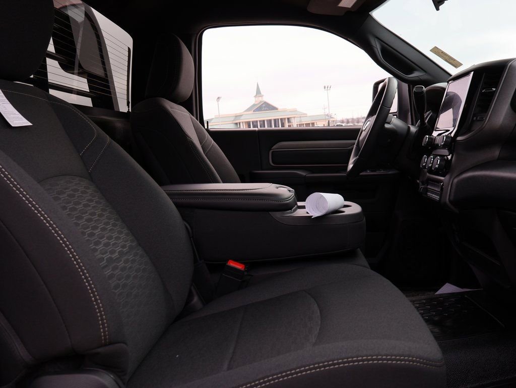 New 2026 RAM 5500 Tradesman AWD/4WD image 9