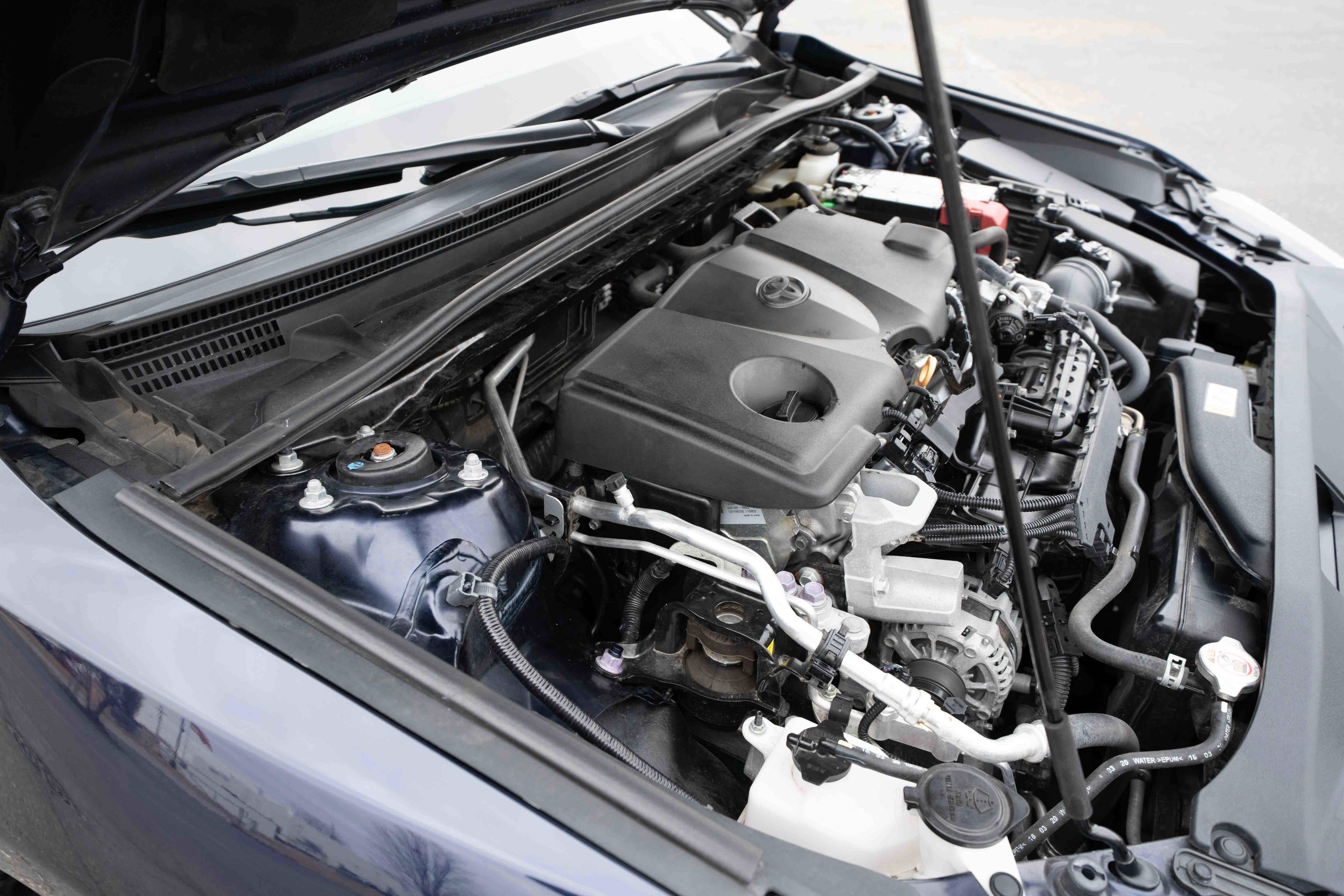 Used 2021 Toyota Camry SE w/ Cold Weather Package image 31