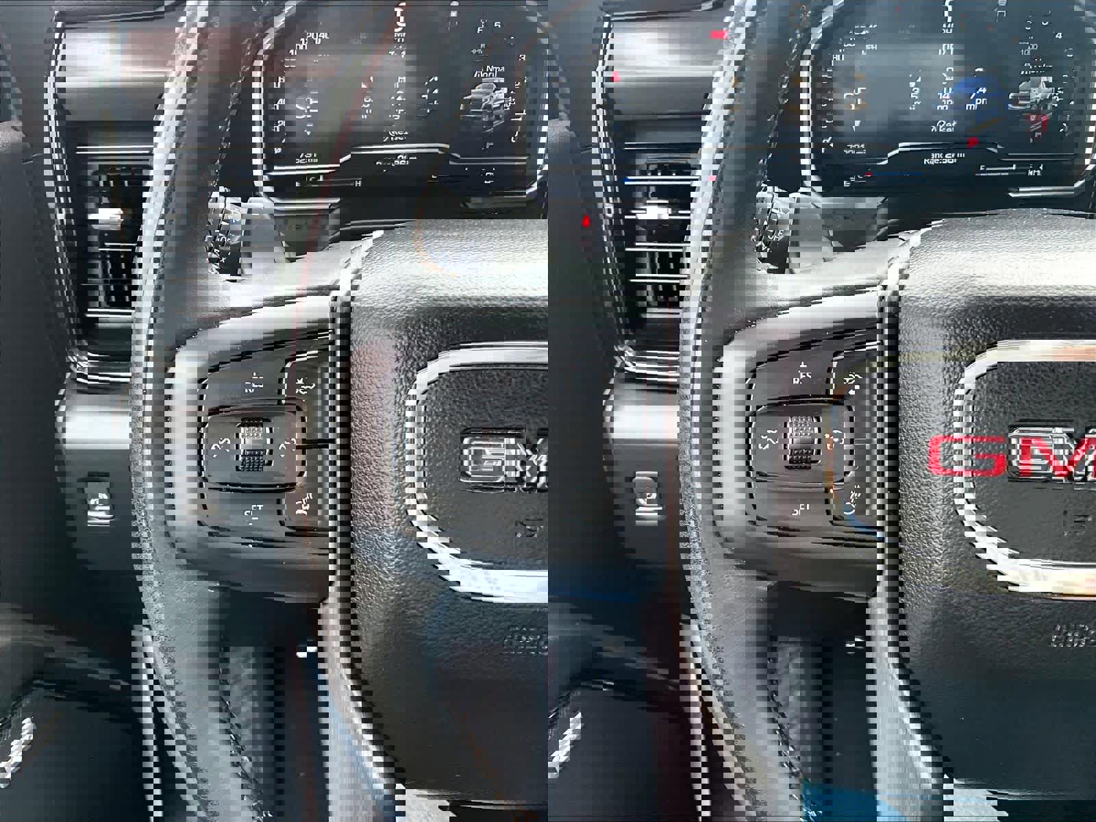 Used 2024 GMC Sierra 1500 AT4 w/ Technology Package image 41