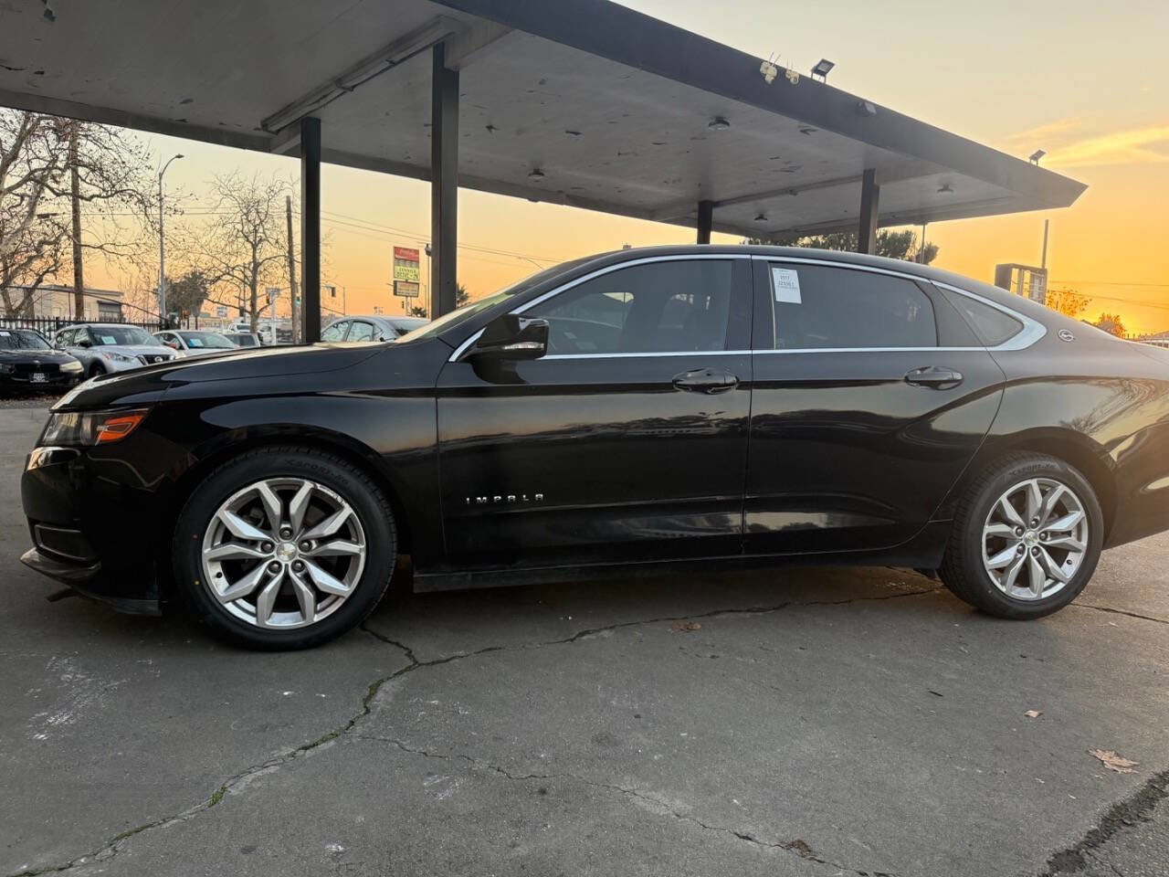 Used 2017 Chevrolet Impala LT image 9