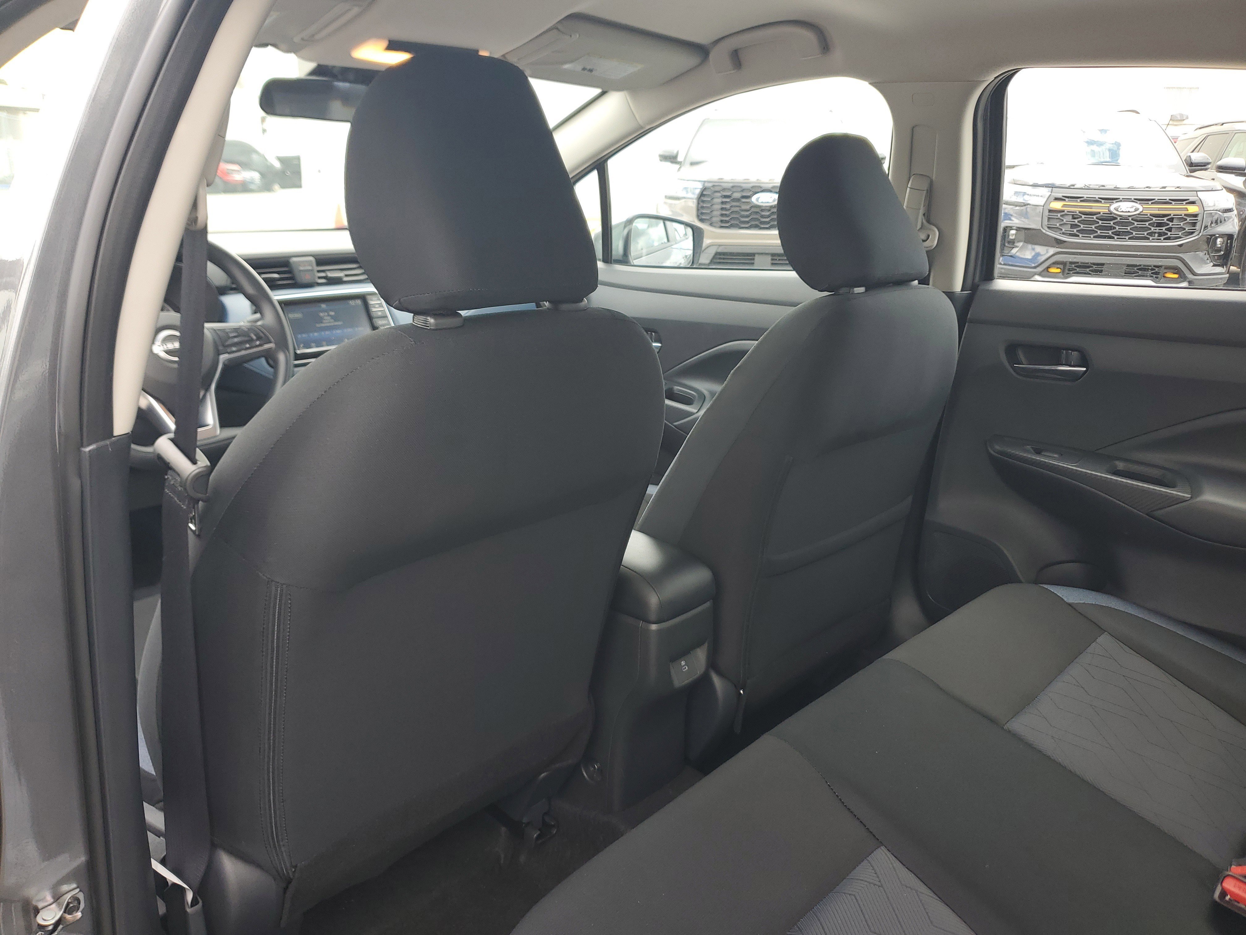 Used 2025 Nissan Versa SV image 13