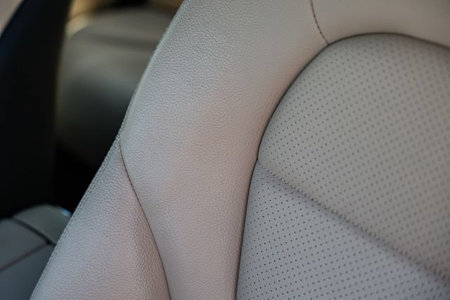 Used 2019 Mercedes-Benz C 300 Sedan image 26