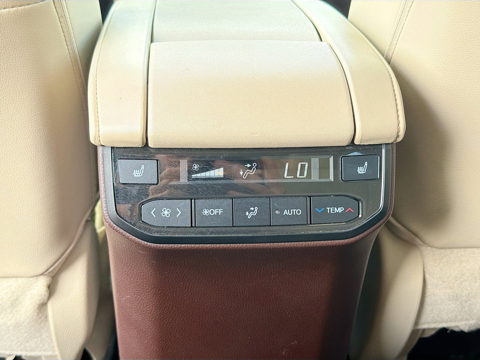 Used 2021 Toyota Highlander Platinum image 20