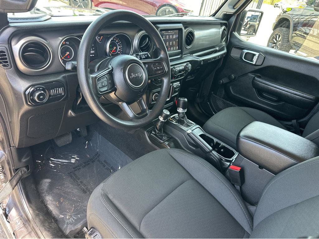 Used 2022 Jeep Wrangler Unlimited Sport AWD/4WD image 16