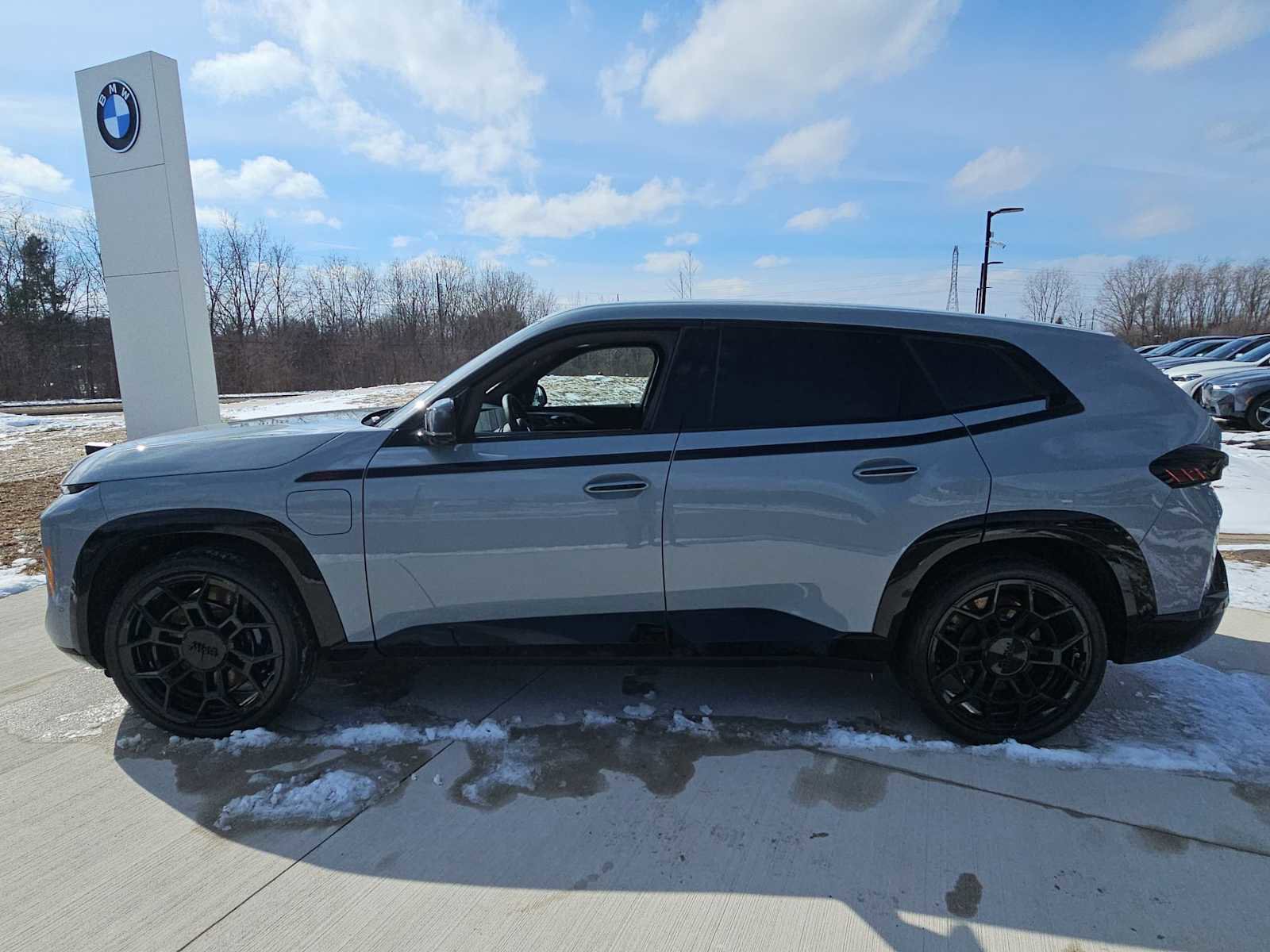 New 2026 BMW XM Label Red image 11