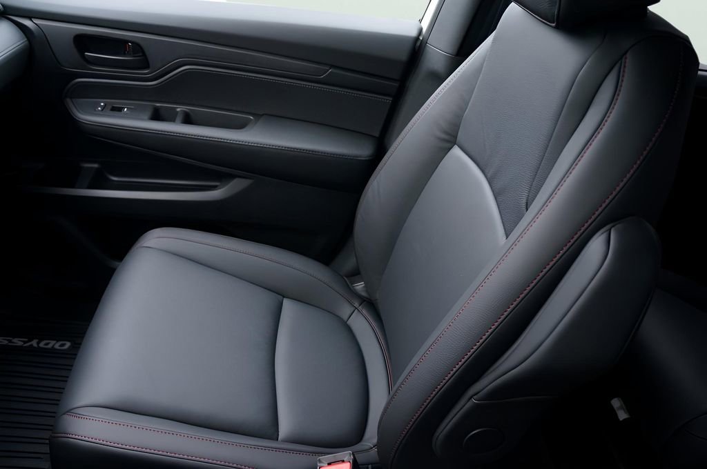 New 2026 Honda Odyssey Sport-L image 25