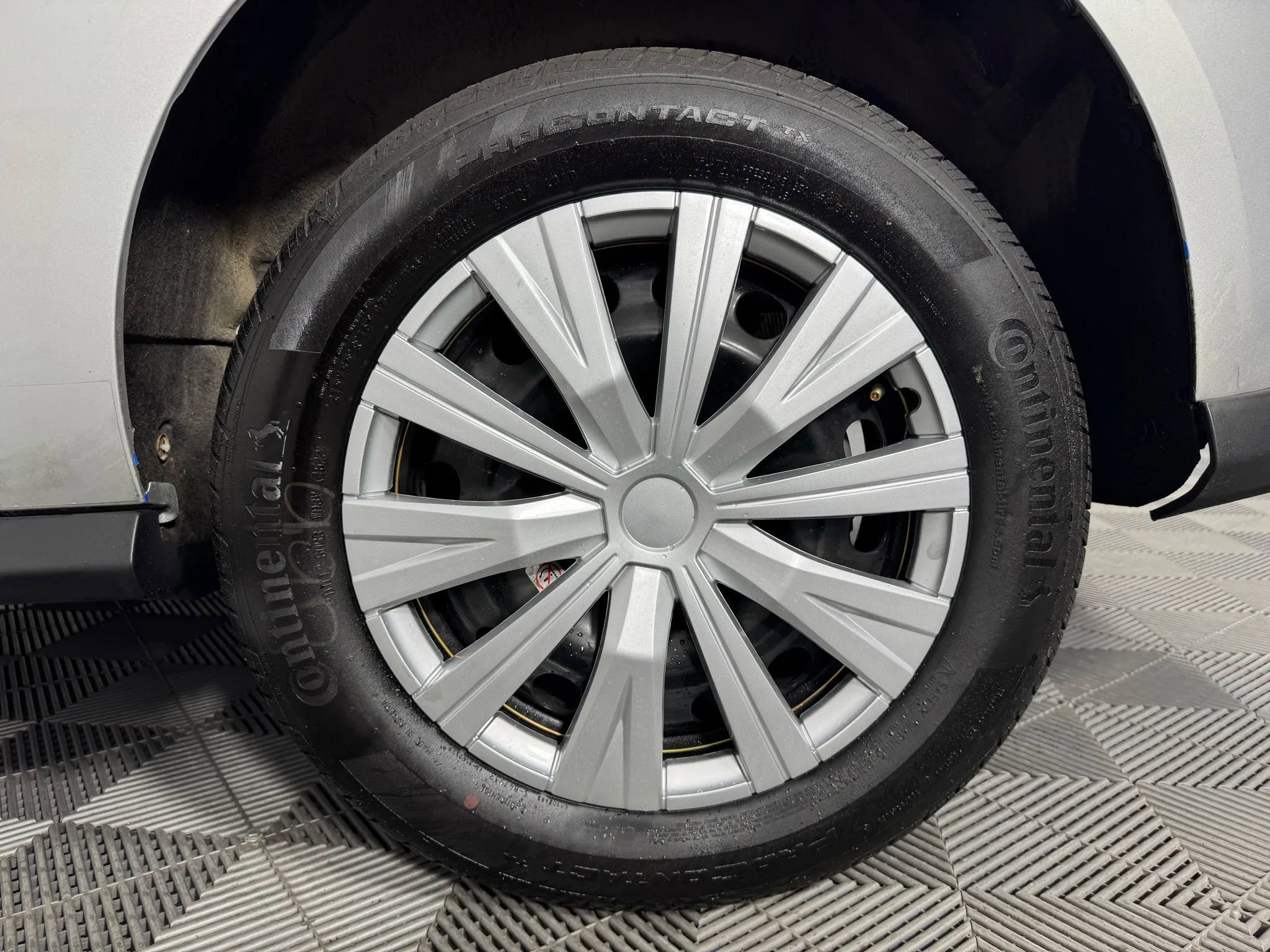 Used 2022 Ford Transit Connect XLT image 36