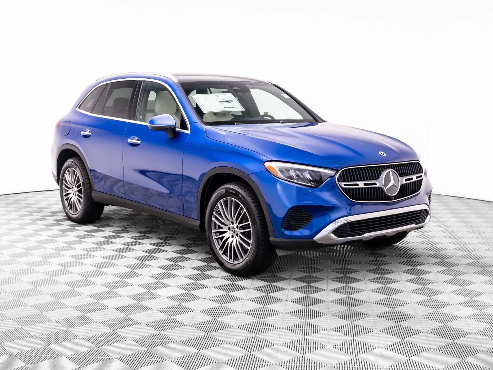 New 2026 Mercedes-Benz GLC 300 4MATIC image 7