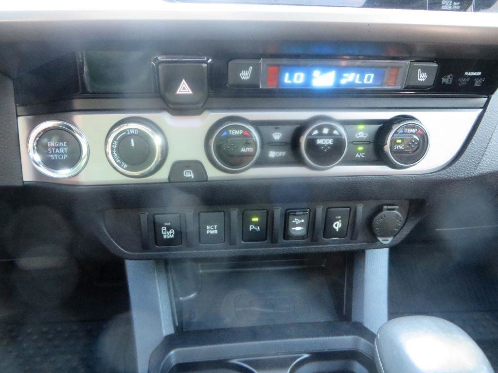 Used 2017 Toyota Tacoma Limited w/ Tow Package AWD/4WD image 23
