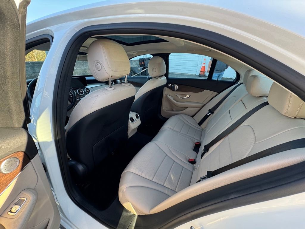 Used 2021 Mercedes-Benz C 300 4MATIC Sedan w/ Premium Package image 9