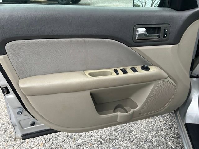 Used 2011 Ford Fusion S image 10