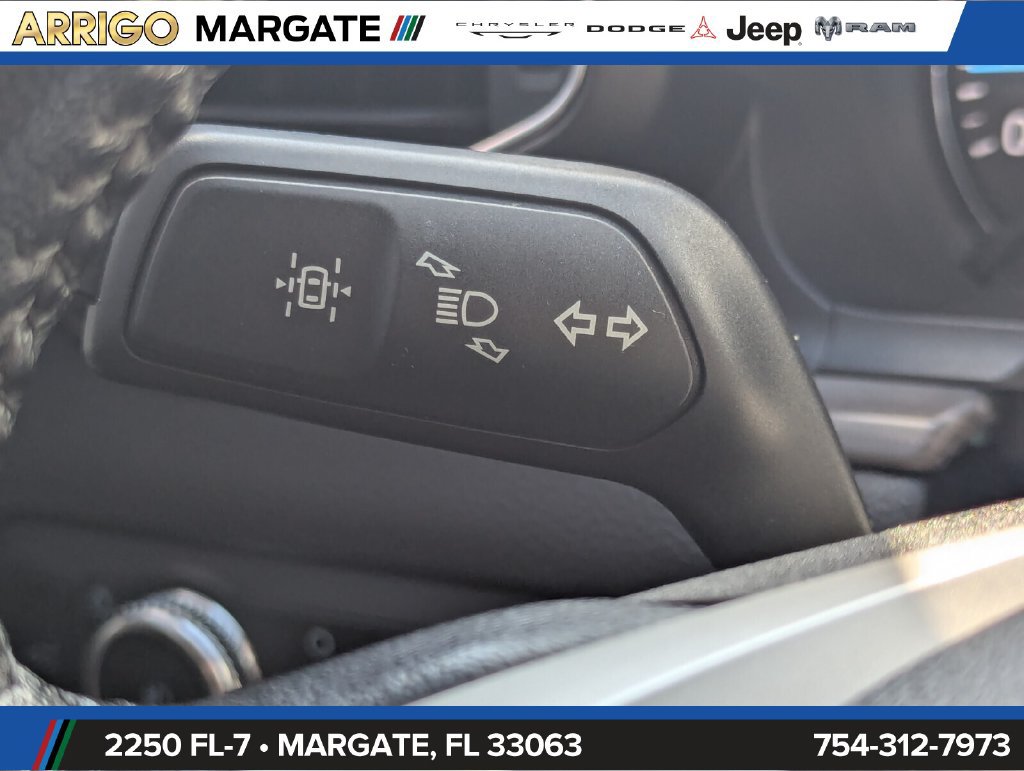 Used 2022 Ford Explorer Limited RWD image 21