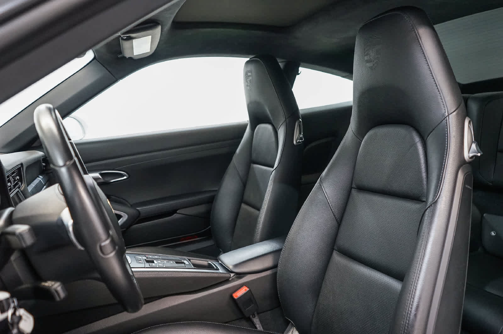 Certified 2016 Porsche 911 Carrera RWD image 5