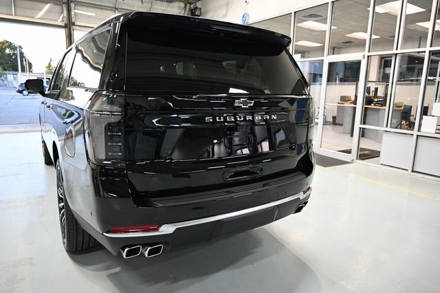 New 2026 Chevrolet Suburban High Country image 6