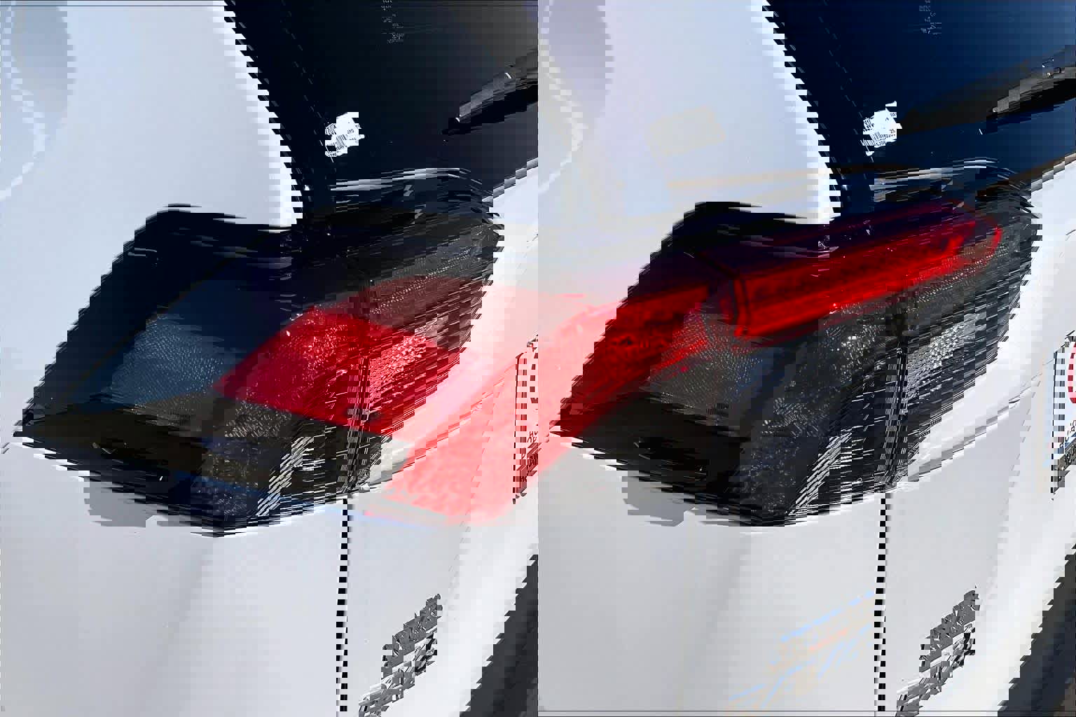 Used 2025 Toyota RAV4 XLE Premium image 28