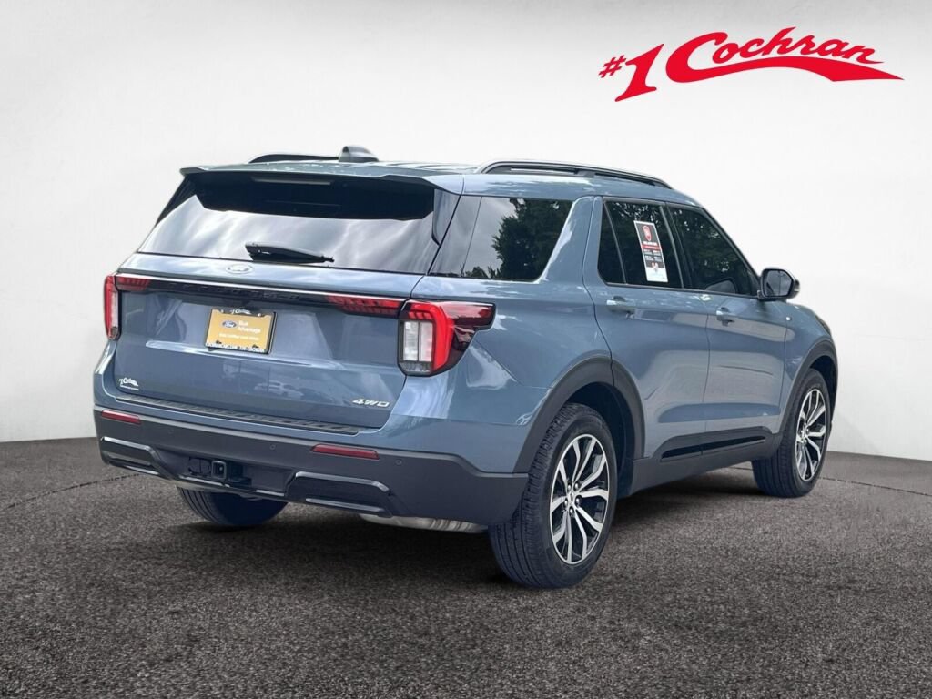 Certified 2026 Ford Explorer ST-Line AWD/4WD image 8