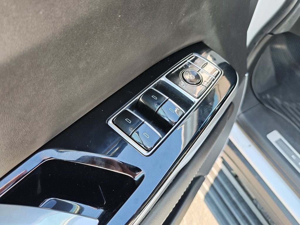 Used 2025 Cadillac Escalade V w/ LPO, Floor Liner Package AWD/4WD image 13