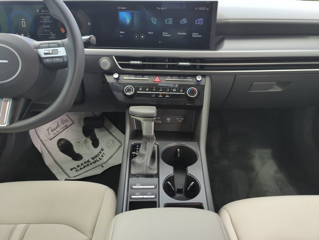 Used 2025 Hyundai Sonata SE FWD image 25