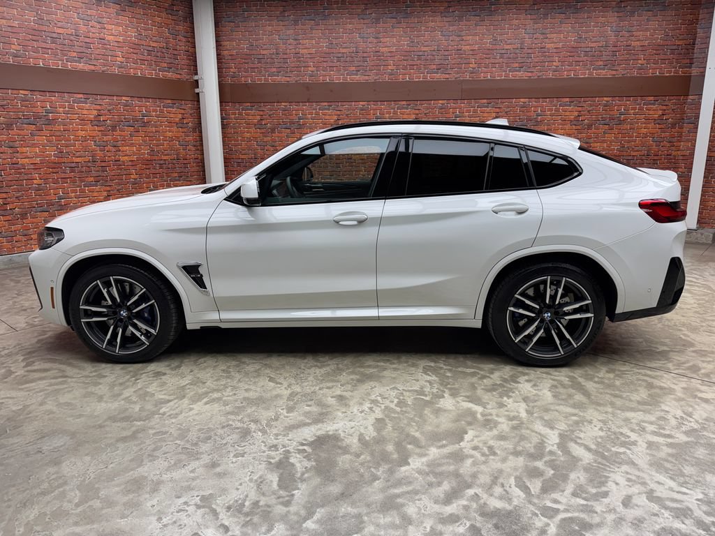 Certified 2025 BMW X4 M w/ Executive Package AWD/4WD image 2