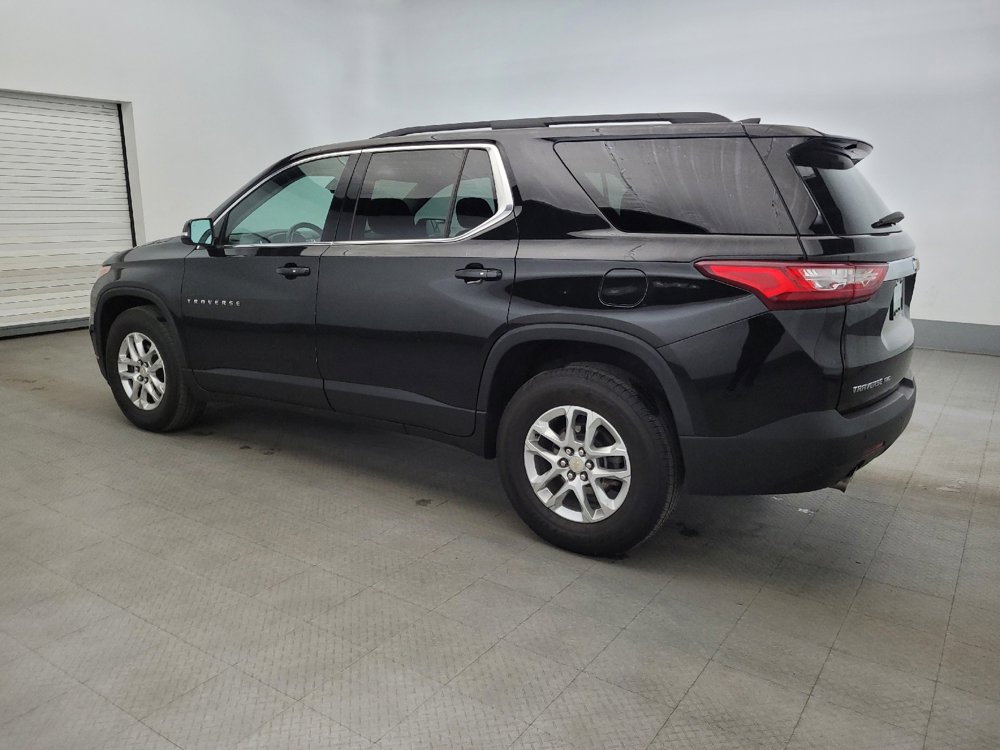 Used 2020 Chevrolet Traverse LT image 3